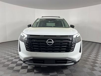 New 2026 Nissan Pathfinder SL w/ SL Premium Package