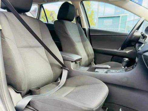 Used 2013 MAZDA MAZDA3 i Touring FWD image 11