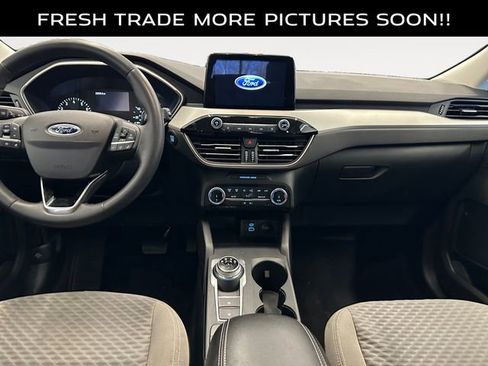 Used 2022 Ford Escape SE w/ Convenience Package FWD image 10