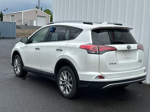 Used 2018 Toyota RAV4 Limited w/ Advanced Technology Package AWD/4WD image 4
