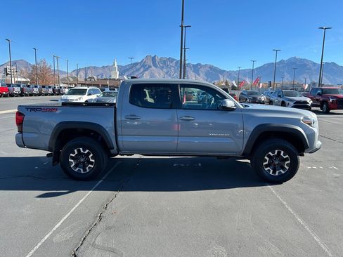 Certified 2019 Toyota Tacoma TRD Off-Road image 6