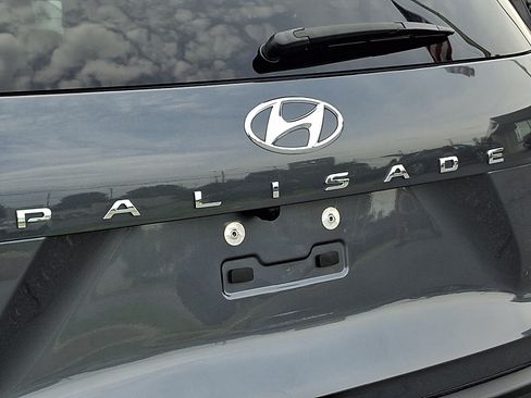 Used 2023 Hyundai Palisade Calligraphy w/ Winter Package AWD/4WD image 35