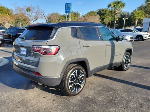 Used 2024 Jeep Compass Limited image 4