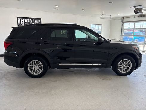 Used 2025 Ford Explorer Active image 24