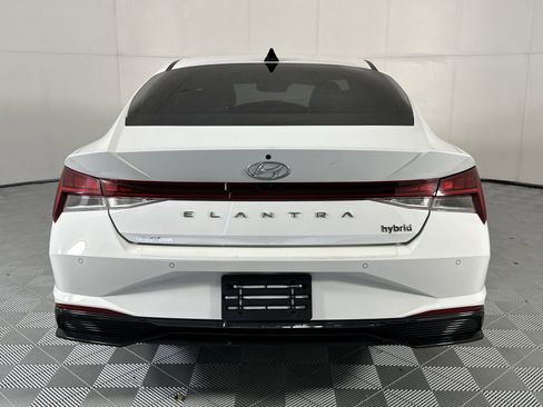 Used 2023 Hyundai Elantra Limited FWD image 7