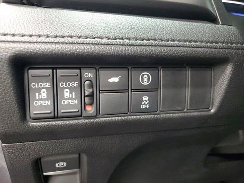 Used 2024 Honda Odyssey EX-L image 30