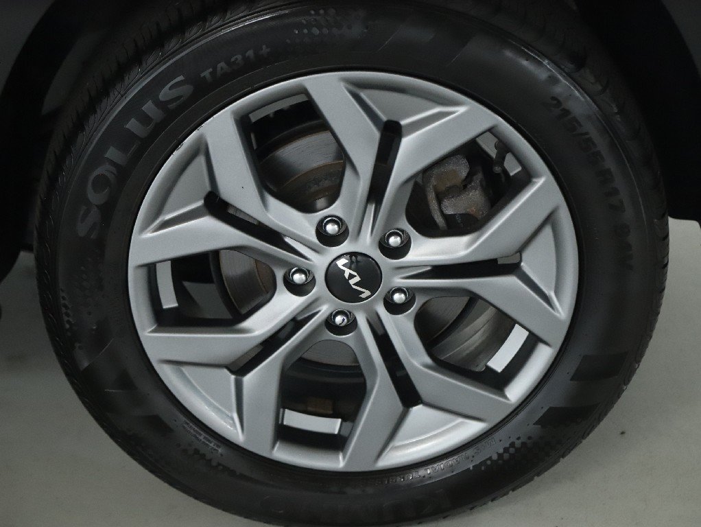 Used 2024 Kia Seltos LX AWD/4WD image 39
