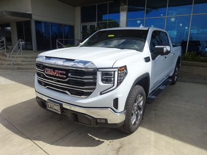 New 2026 GMC Sierra 1500 SLT w/ SLT Premium Package
