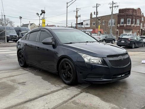 Used 2014 Chevrolet Cruze LT image 3