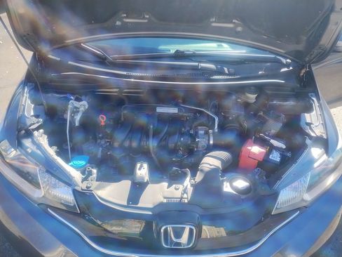Used 2015 Honda Fit EX image 23