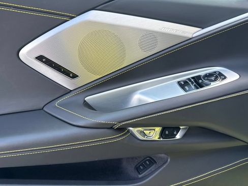 Used 2021 Chevrolet Corvette Stingray Premium Cpe w/ Z51 Performance Package RWD image 19