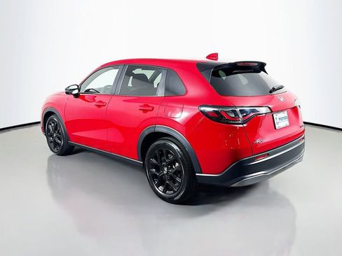 Used 2025 Honda HR-V Sport image 5