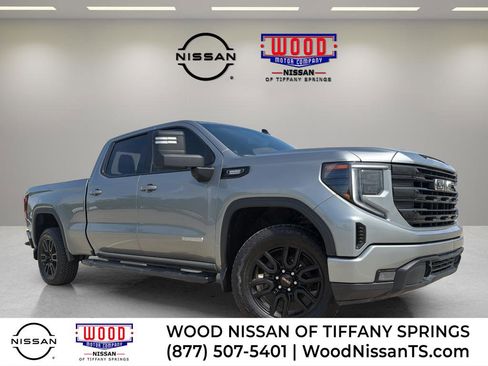 Used 2023 GMC Sierra 1500 Elevation AWD/4WD image 1