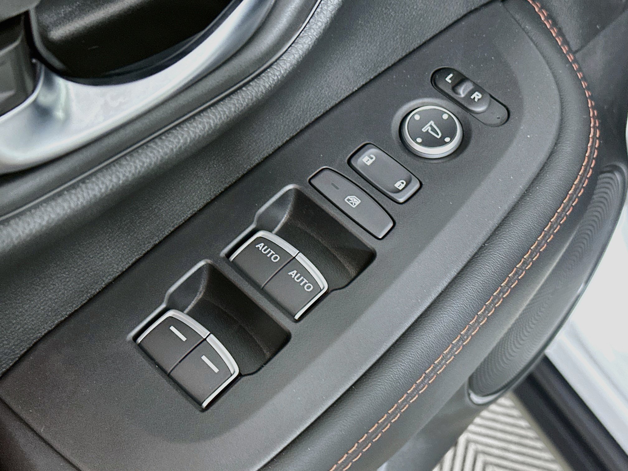 Used 2026 Honda HR-V Sport image 17
