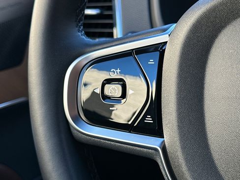 Certified 2025 Volvo XC90 B5 Plus w/ Protection Package Premier image 29