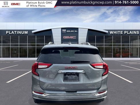 Used 2023 GMC Terrain Denali image 6
