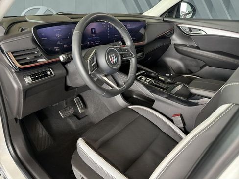 Used 2025 Buick Envision Sport Touring AWD/4WD image 10