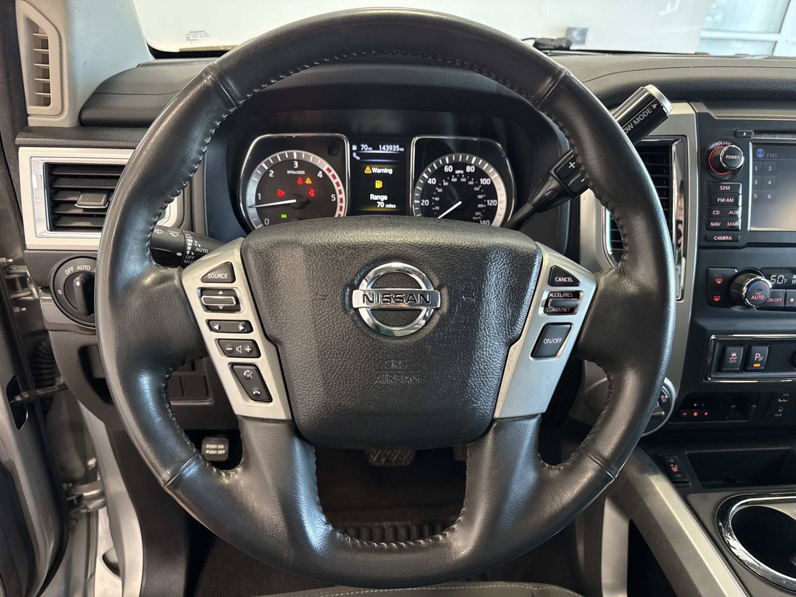 Used 2017 Nissan Titan SV AWD/4WD image 20