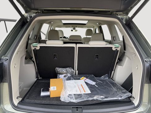 New 2026 Volkswagen Atlas SEL Premium R-Line AWD/4WD image 11