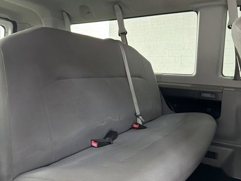 Used 2011 Ford E-350 and Econoline 350 XL w/ PWR Windows & Locks Group image 35