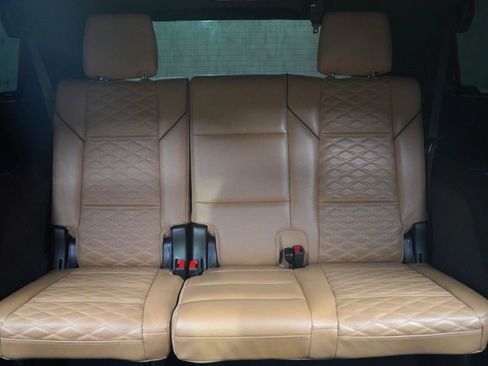 Used 2021 Cadillac Escalade Sport w/ Driver Assist Tech Package AWD/4WD image 40