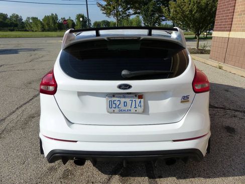 Used 2017 Ford Focus RS AWD/4WD image 7
