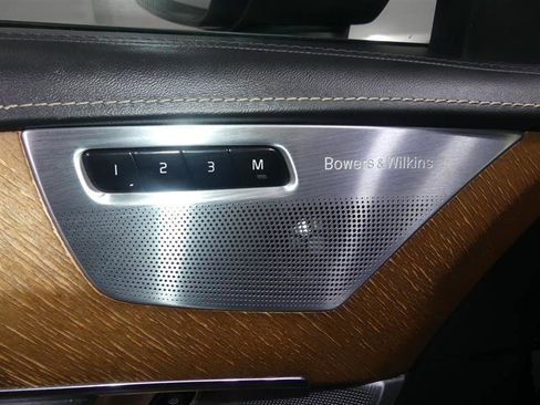 Used 2017 Volvo XC90 T6 Inscription w/ Vision Package image 19