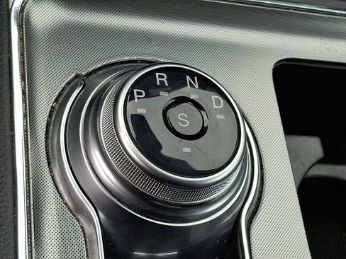 Used 2024 Ford Edge Titanium image 27