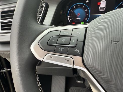 New 2026 Volkswagen Atlas Cross Sport SE FWD image 18