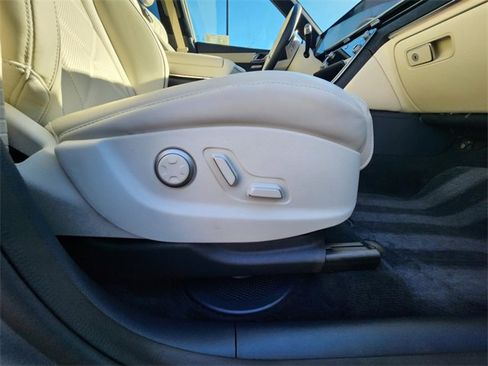 Used 2025 Genesis GV80 3.5T Prestige image 23