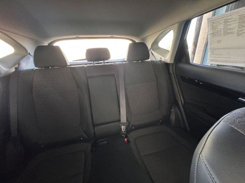 Used 2025 Kia Seltos S image 36