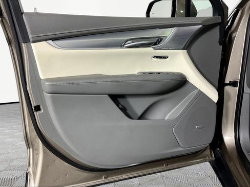 Certified 2023 Cadillac XT5 Premium Luxury w/ Technology Package AWD/4WD image 20