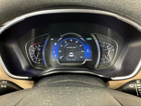 Used 2019 Hyundai Santa Fe SEL FWD image 13
