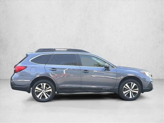 Used 2018 Subaru Outback 2.5i Limited AWD/4WD image 4
