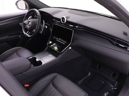 Used 2023 Maserati Grecale GT image 22