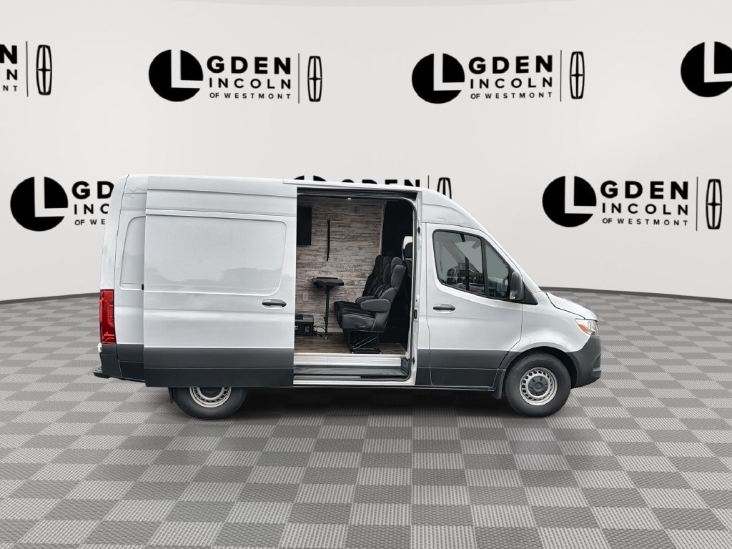 Used 2023 Mercedes-Benz Sprinter 1500 image 9