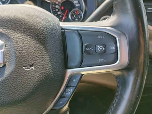Used 2024 RAM 2500 Big Horn AWD/4WD image 30