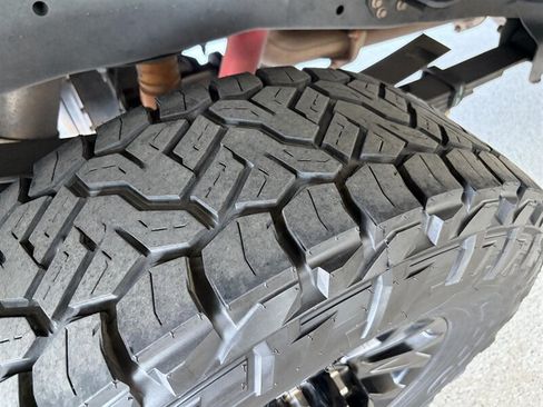 Used 2021 Ford F250 Lariat w/ Tremor Off-Road Package AWD/4WD image 37