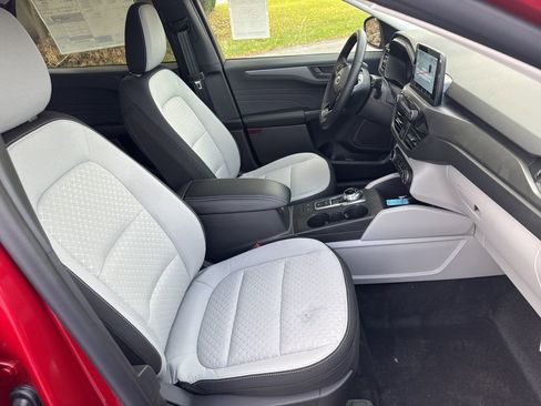 New 2026 Ford Escape Active w/ Cold Weather Package AWD/4WD image 11