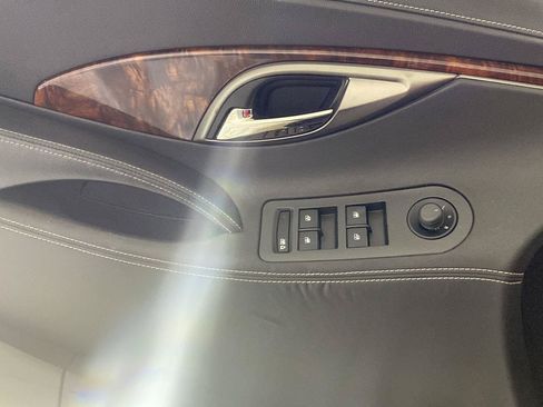 Used 2012 Buick LaCrosse Touring FWD image 58