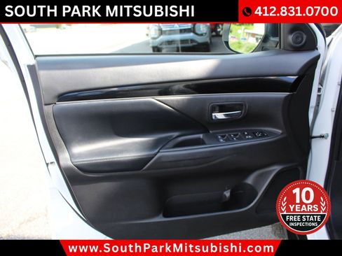 Used 2020 Mitsubishi Outlander SE AWD/4WD image 13