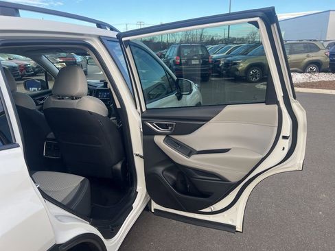 Used 2023 Subaru Forester Premium image 37