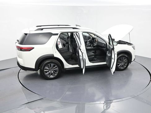 Used 2023 Nissan Pathfinder SV FWD image 25