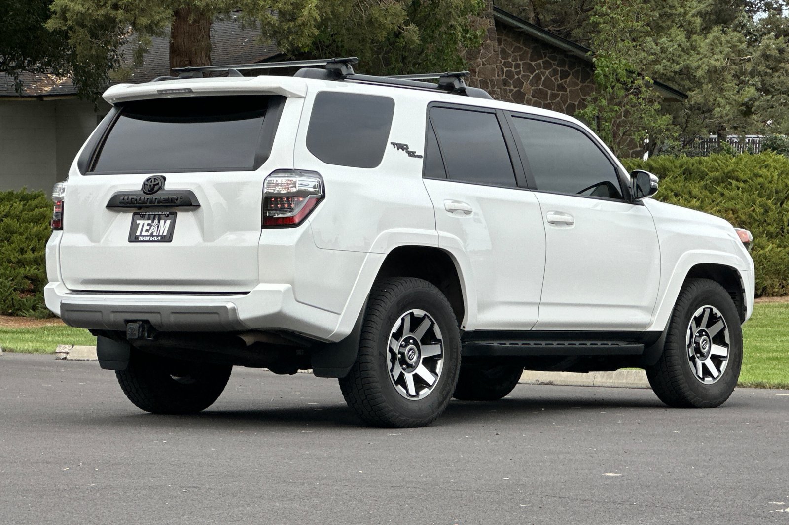 Used 2023 Toyota 4Runner TRD Off-Road Premium w/ Moonroof Package AWD/4WD image 4