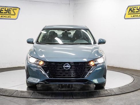Used 2025 Nissan Sentra SV FWD image 6