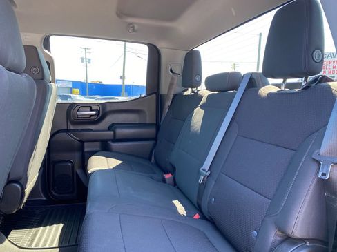 Used 2021 Chevrolet Silverado 1500 Custom Trail Boss w/ LPO, Dark Essentials Package AWD/4WD image 15