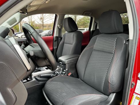 Used 2022 Toyota Tacoma SR5 image 22