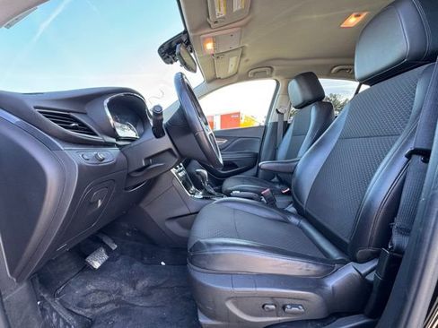 Used 2019 Buick Encore Preferred AWD/4WD image 10