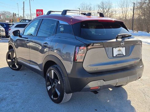 New 2026 Nissan Kicks SR w/ Cold Weather Package image 17