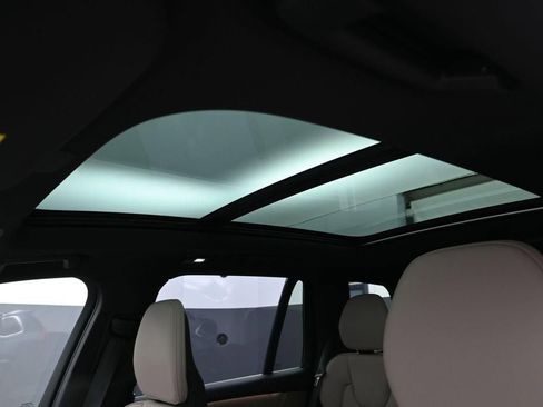 New 2026 Volvo XC90 B5 Plus w/ Protection Package Premier image 11